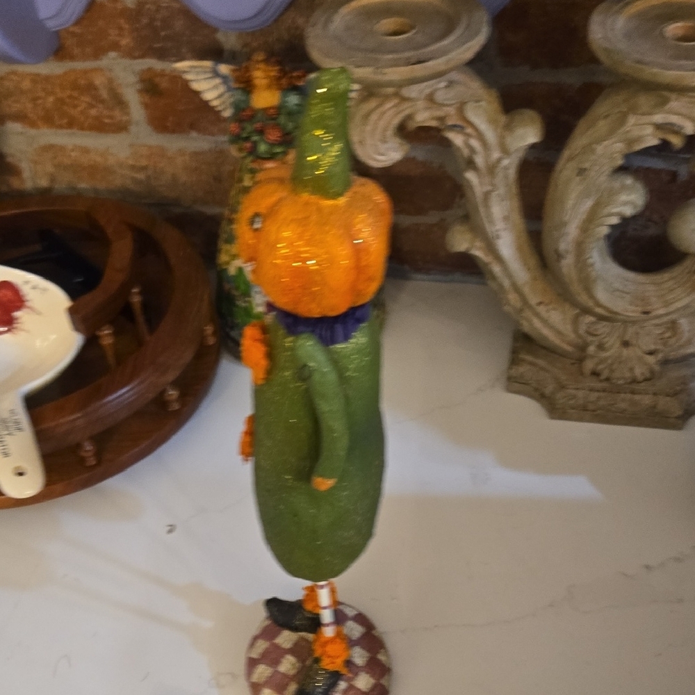 Green and Orange Pumpkin Figurine Holding A Black Cat - Picture 7 of 12